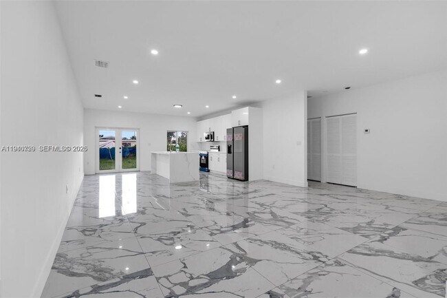 Building Photo - 11870 SW 220th St