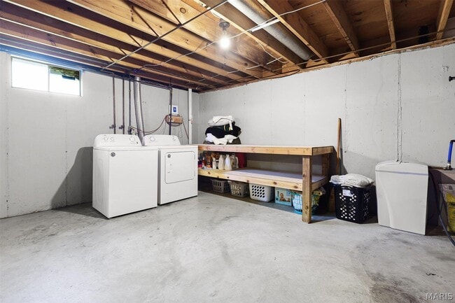 Building Photo - 145 Barkwood Trails Dr