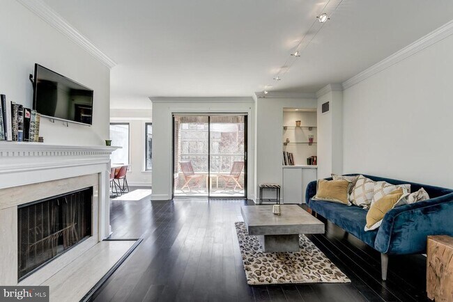 Building Photo - 1080 Wisconsin Ave NW