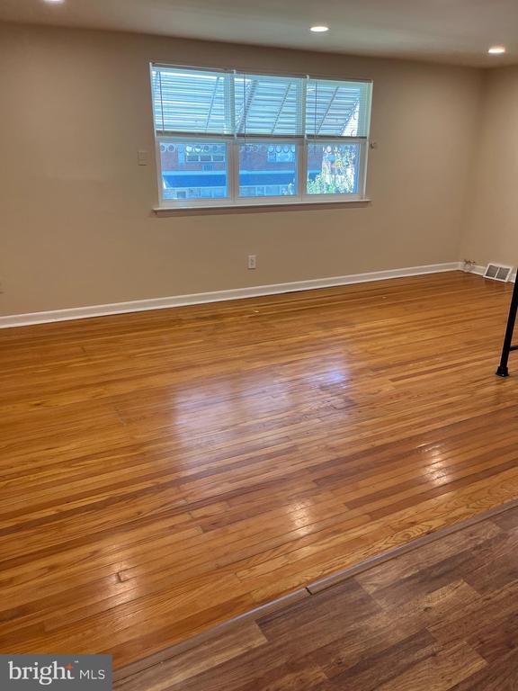 Building Photo - 2305 Benson St