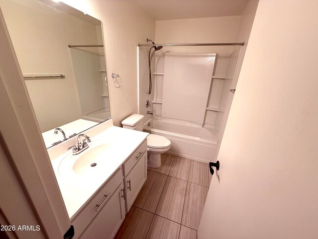 Building Photo - 1884 W Expressman St