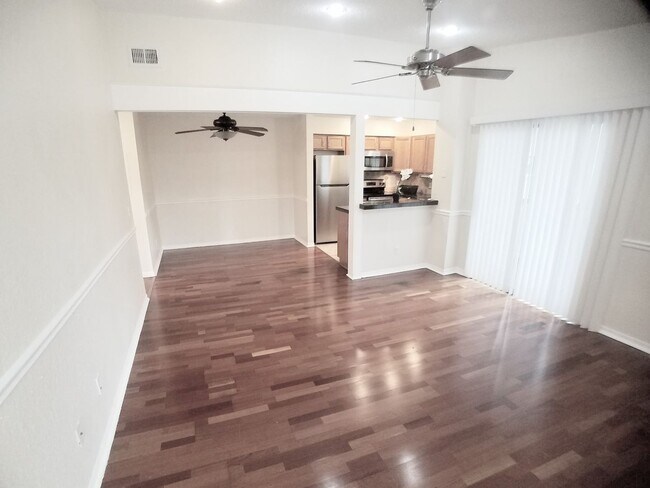 Building Photo - Beautiful 1/1 Wood Floors Condo for Rent i...