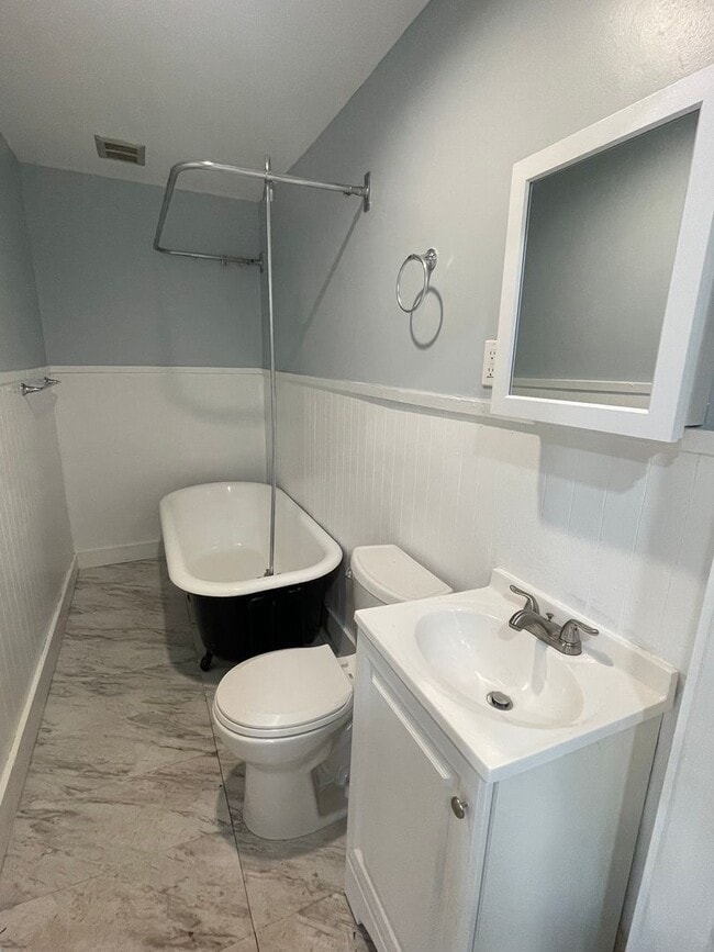 Building Photo - Beautifully Remodeled 2-Bedroom First Floor Apartment – Adams, MA – $1,500/month