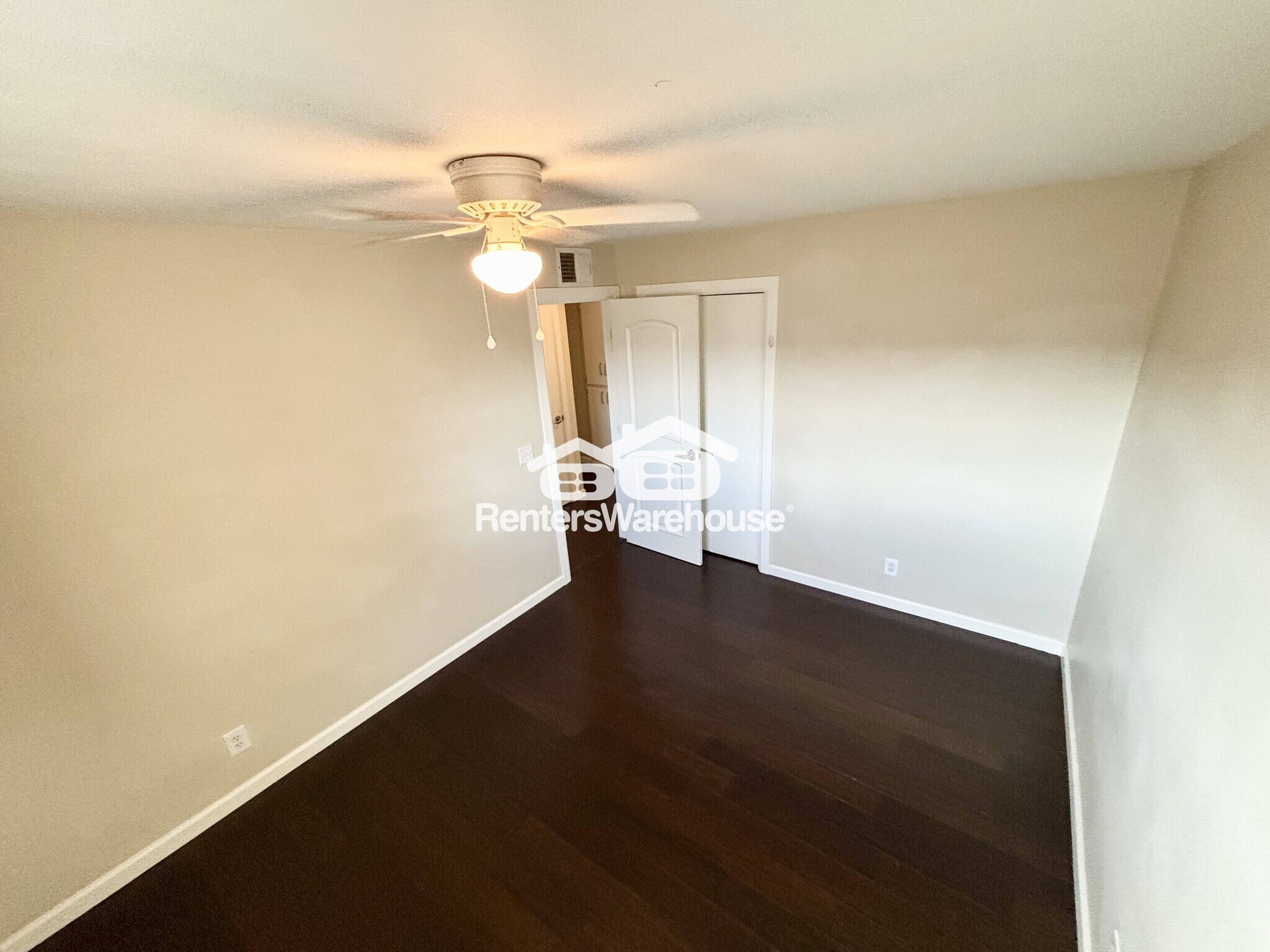 Building Photo - 2048 E Alta Vista Rd