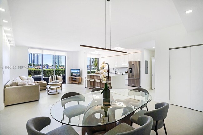 Building Photo - 19101 Mystic Pointe Dr