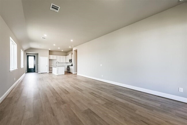 Building Photo - 745 Lake Lacosta Dr