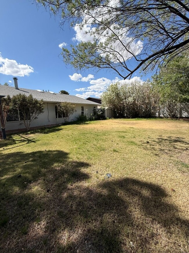 Building Photo - Charming 3-bedroom, 2-bath home in Las Cruces