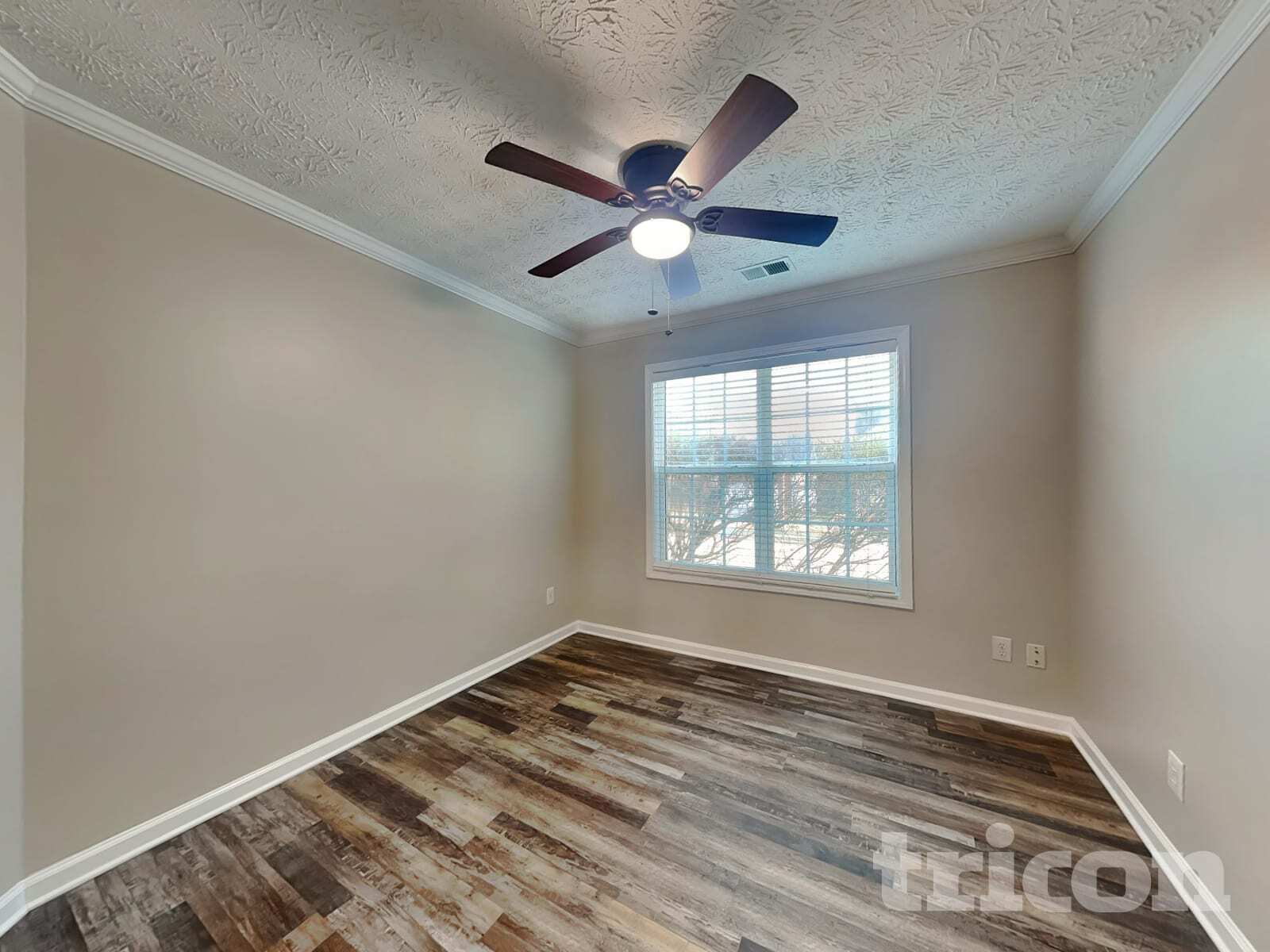 Building Photo - 915 Chapel Hill Dr SE