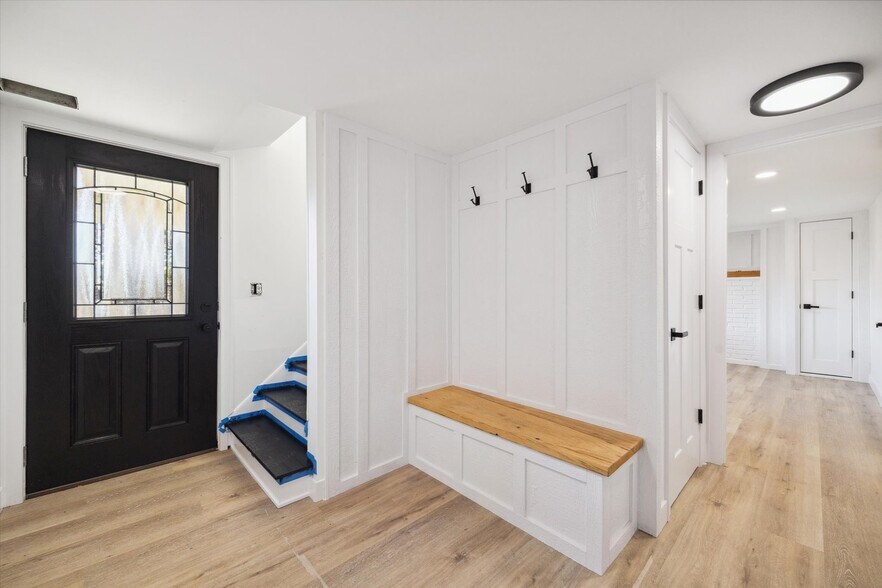 Building Photo - 5340 Edsall Rd