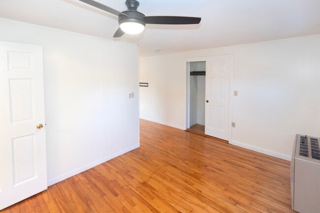 Building Photo - 174 Drew Rd