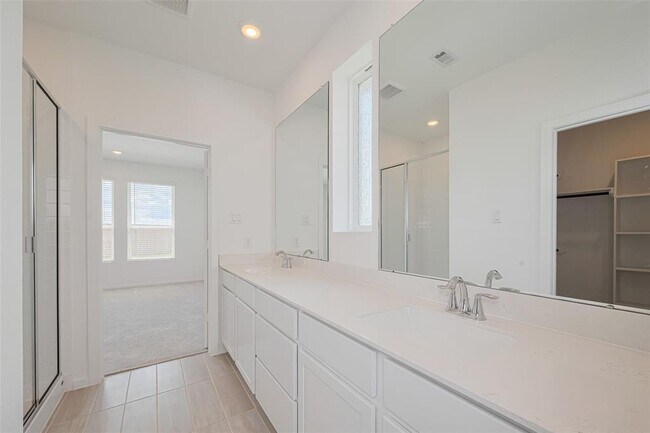 Building Photo - 6743 Iron Clover Dr
