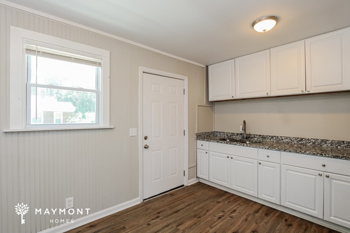 Building Photo - 2320 Lorick Ave