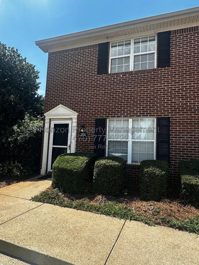Building Photo - 2834 Florence Dr
