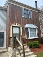 Building Photo - 2905 Cedar Creek Rd