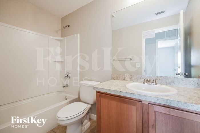 Building Photo - 354 Shadow Lakes Dr