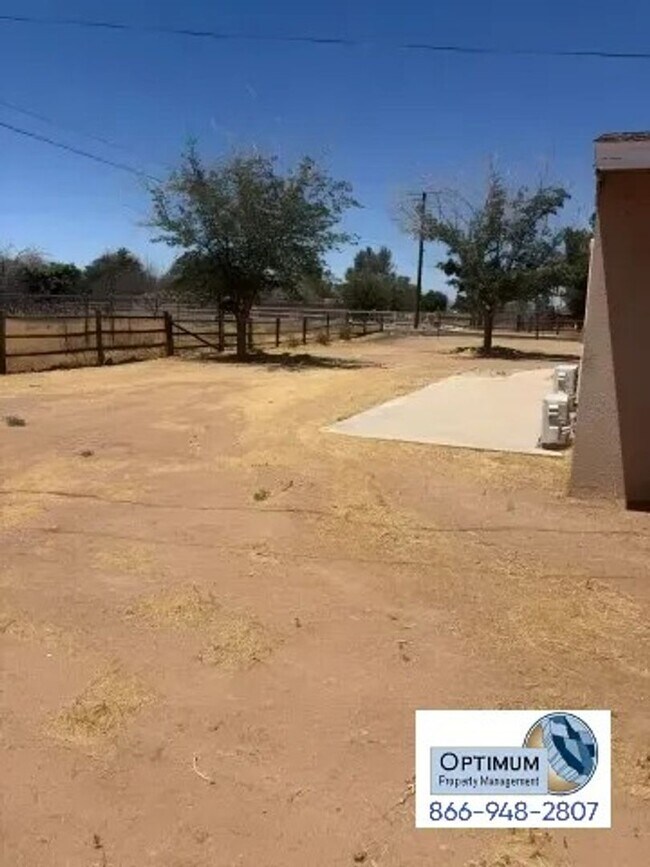 Building Photo - 13851 Pawnee Rd