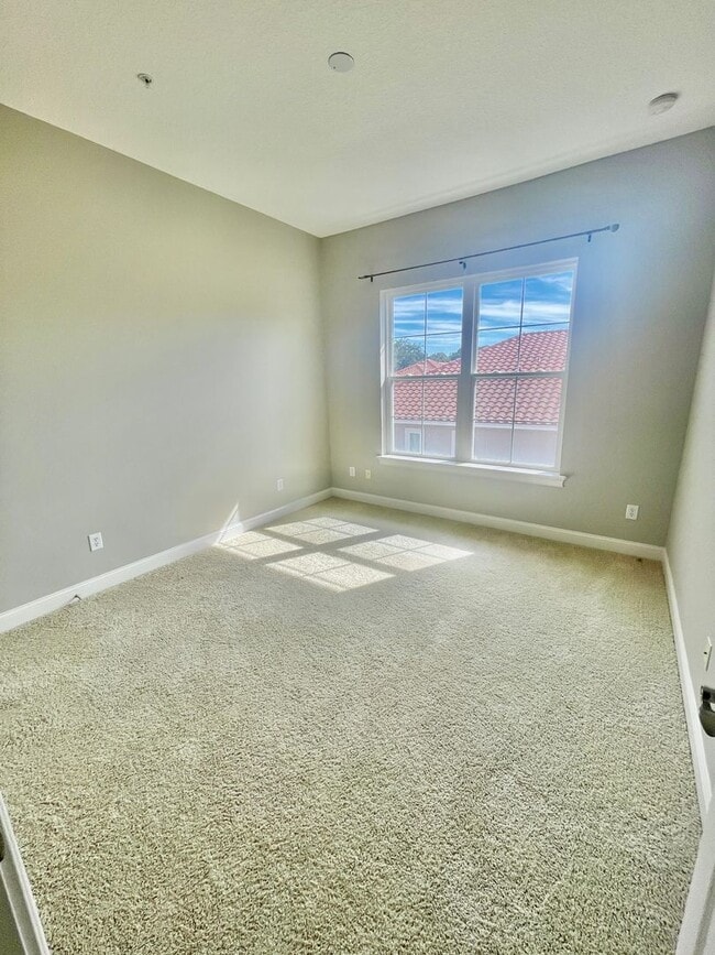 Building Photo - 96124 Roddenberry Way