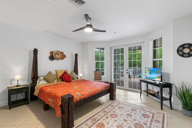 Building Photo - 1927 Sheffield Ave