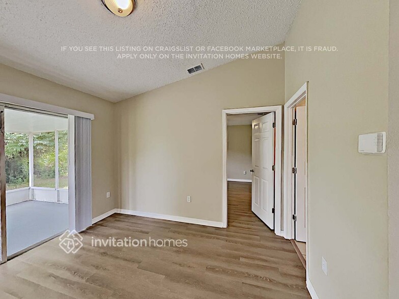 Building Photo - 2038 Killinger St