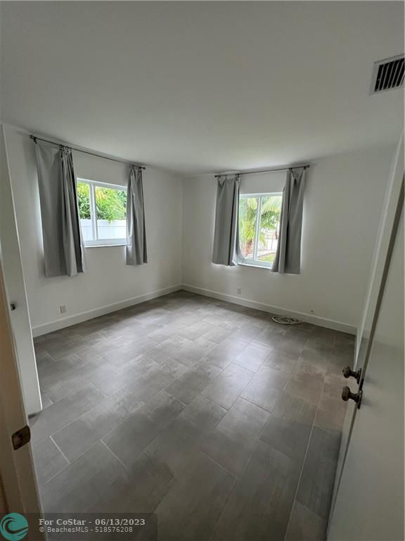 Building Photo - 4411 W Broward Blvd