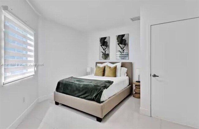 Building Photo - 9958 SW 216th St