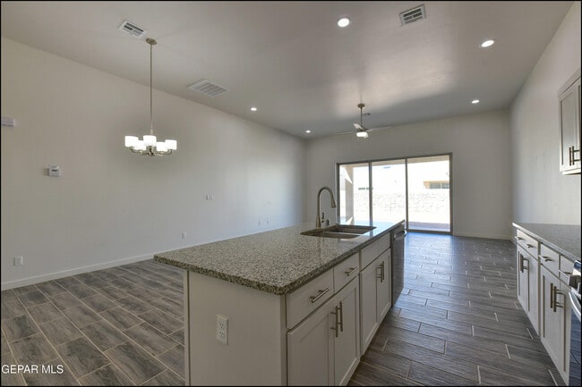 Building Photo - 51073 Sand Verbena Ave
