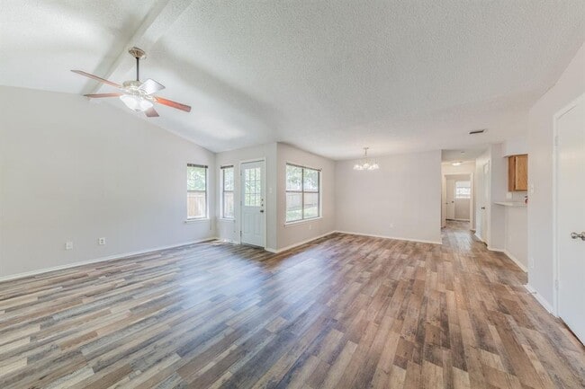 Building Photo - 12900 Garfield Ln