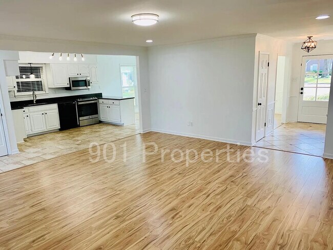 Building Photo - 1602 Bubbling Brook Dr
