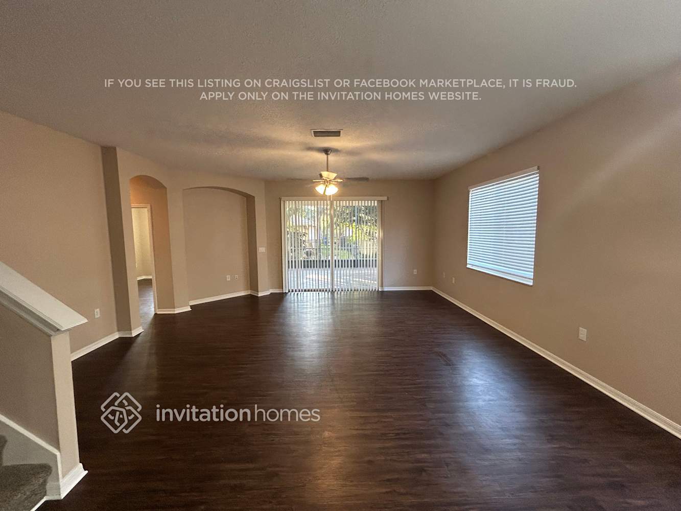 Building Photo - 15454 Martinmeadow Dr