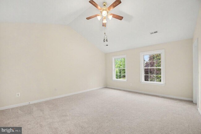 Building Photo - 71 Battery Ridge Dr
