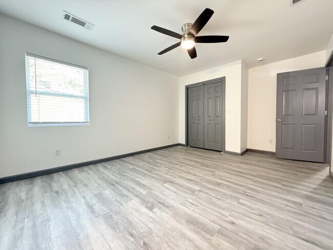 Building Photo - 1477 Olive St SW