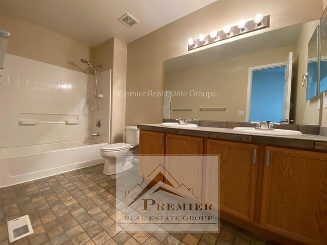 Building Photo - 2790 Tumblewood Grove