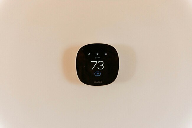 Building Photo - 284 Bailey St