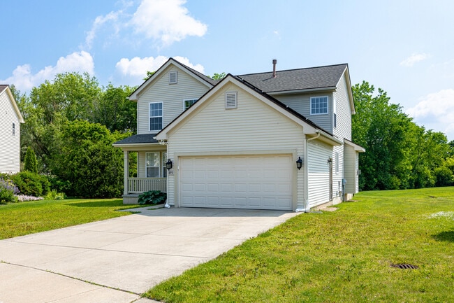 Building Photo - 8312 N Warwick Ct