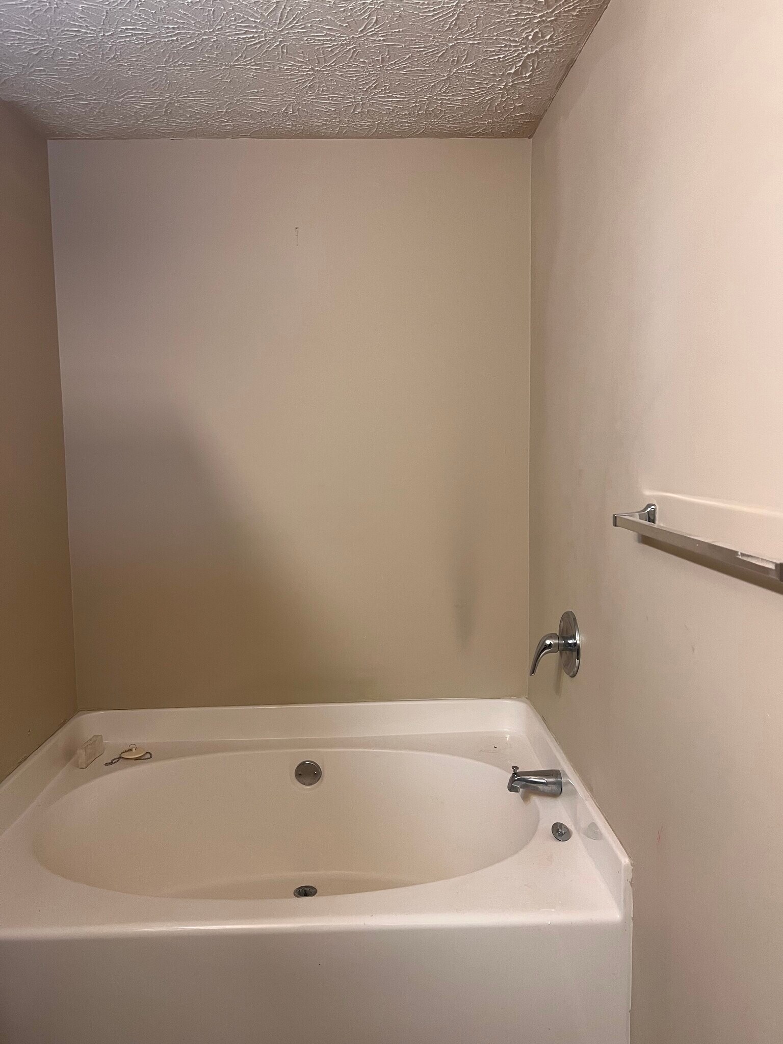 Building Photo - 5599 Windfall Ln