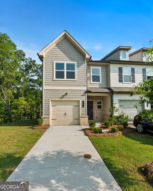 Primary Photo - 160 Hazel Dr