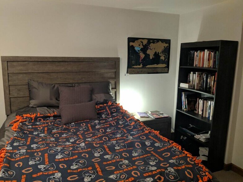 Bedroom #1 - 2333 N Janssen Ave