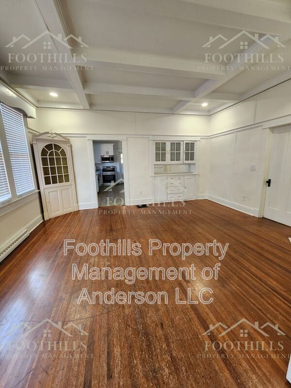 Building Photo - 306 E Calhoun St