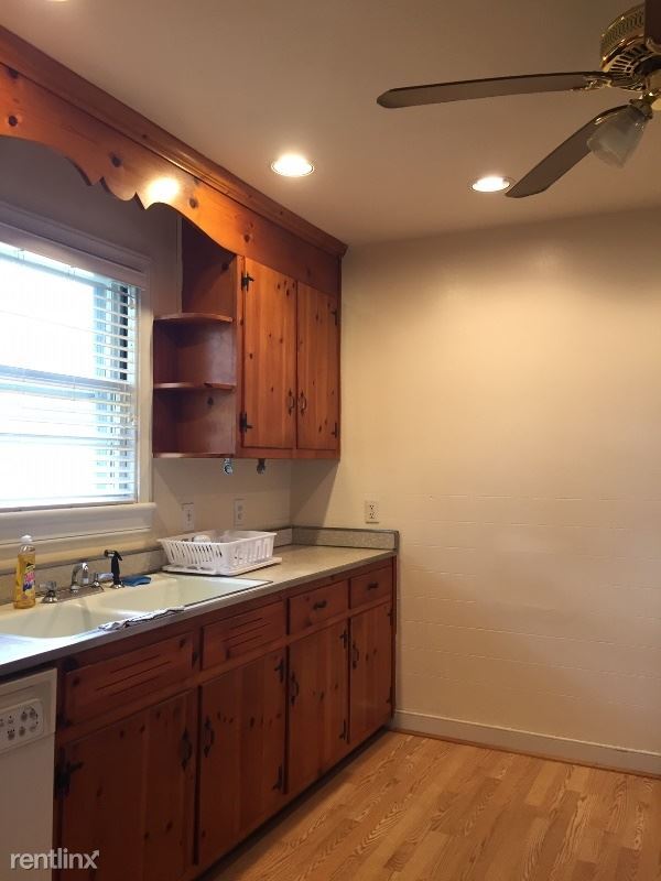 Building Photo - 3 br, 1 bath House - 532 Graham Rd