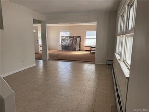 Building Photo - 6 Wishing Ln