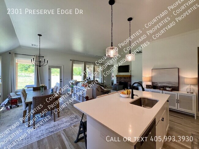 Building Photo - 2301 Preserve Edge Dr