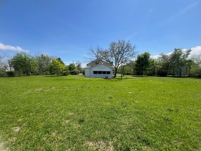 Building Photo - 618 Bayridge Rd