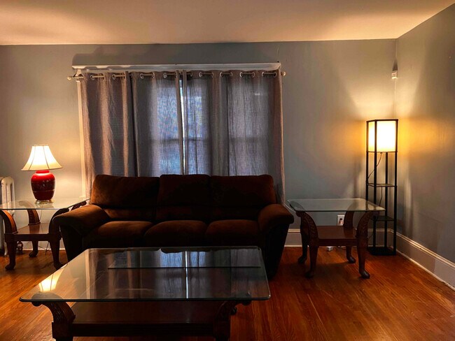 Building Photo - 64-66 Knollwood St