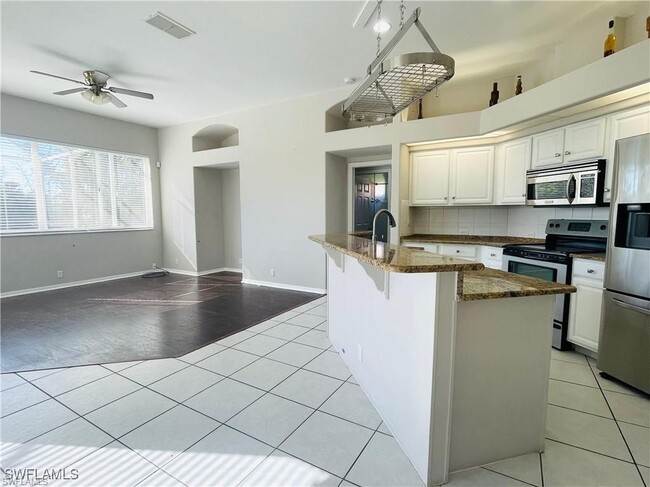 Building Photo - 2271 Eaton Lake Ct
