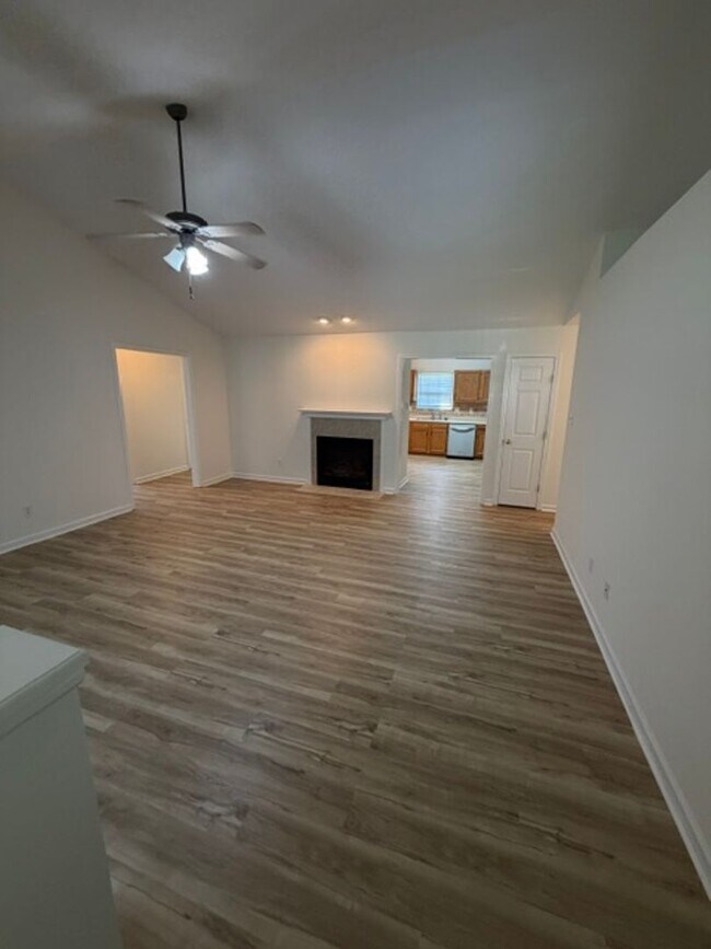 Building Photo - 2811 June Bug Way