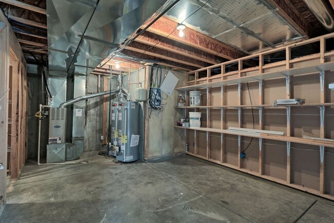 Building Photo - Don't Miss This Spacious Home in West Greeley