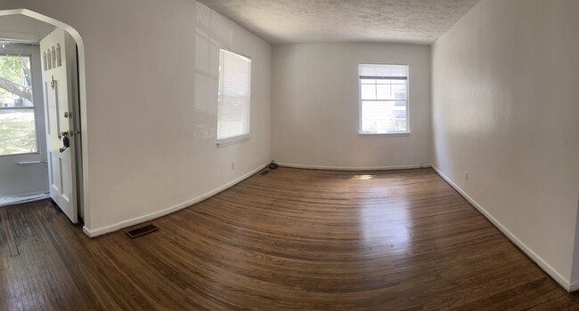 Building Photo - 610 Marquette Dr