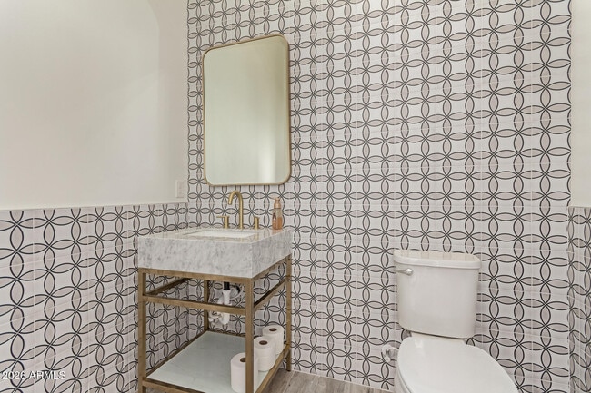 Building Photo - 267 W Amherst St