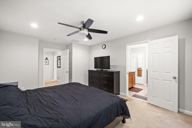 Building Photo - 1738 Beacon Ln