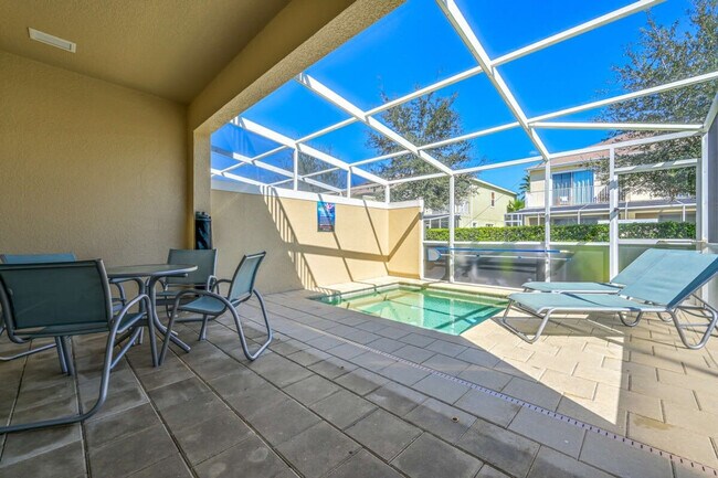 Building Photo - 1651 Retreat Cir